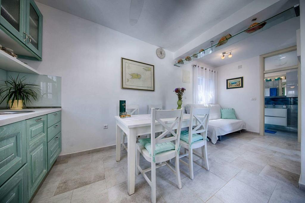Molo Trovna Apartments Vis Kültér fotó
